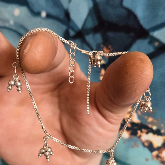 Source Unknown Silver Bracelet with Charm  Accents - Picture 6 of 6